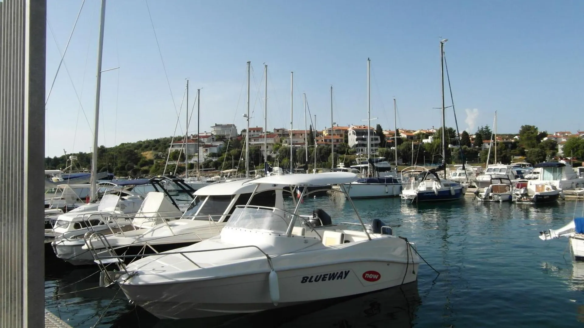 Wohnung Mit Grosser Terrasse Pjescana Uvala 0*,  Croatia