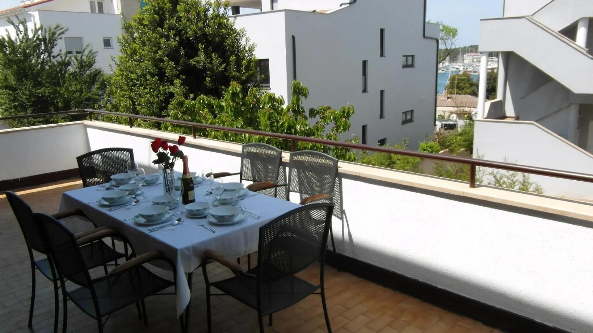 Apartment Wohnung Mit Grosser Terrasse Pjescana Uvala Croatia