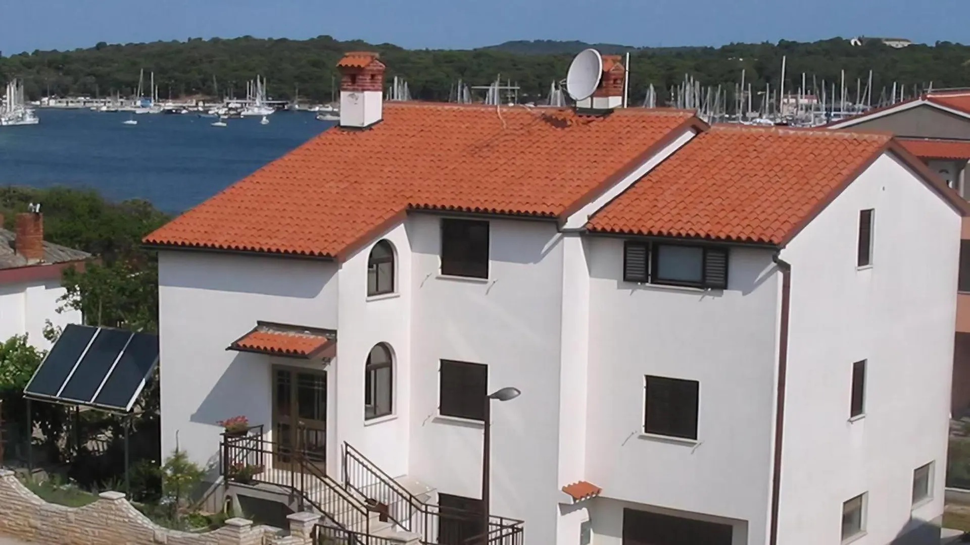 Wohnung Mit Grosser Terrasse Pjescana Uvala Croatia