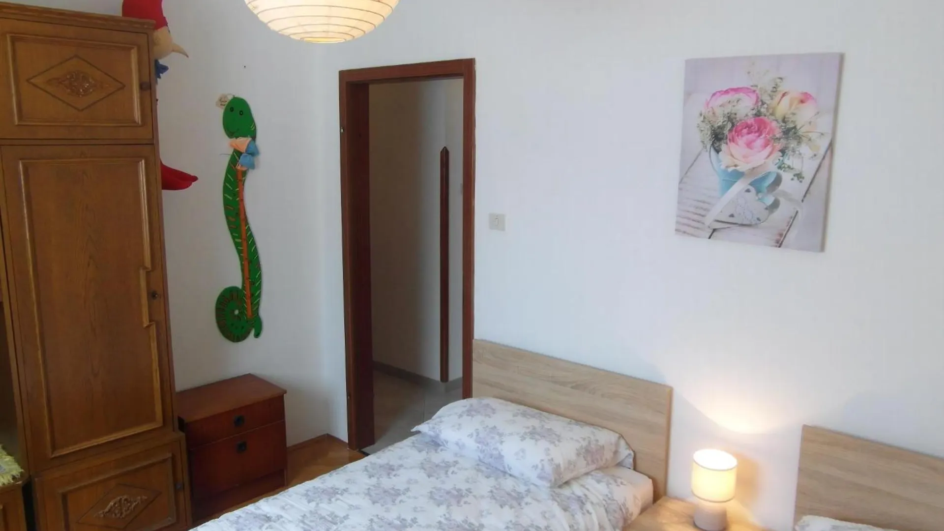 Wohnung Mit Grosser Terrasse Pjescana Uvala