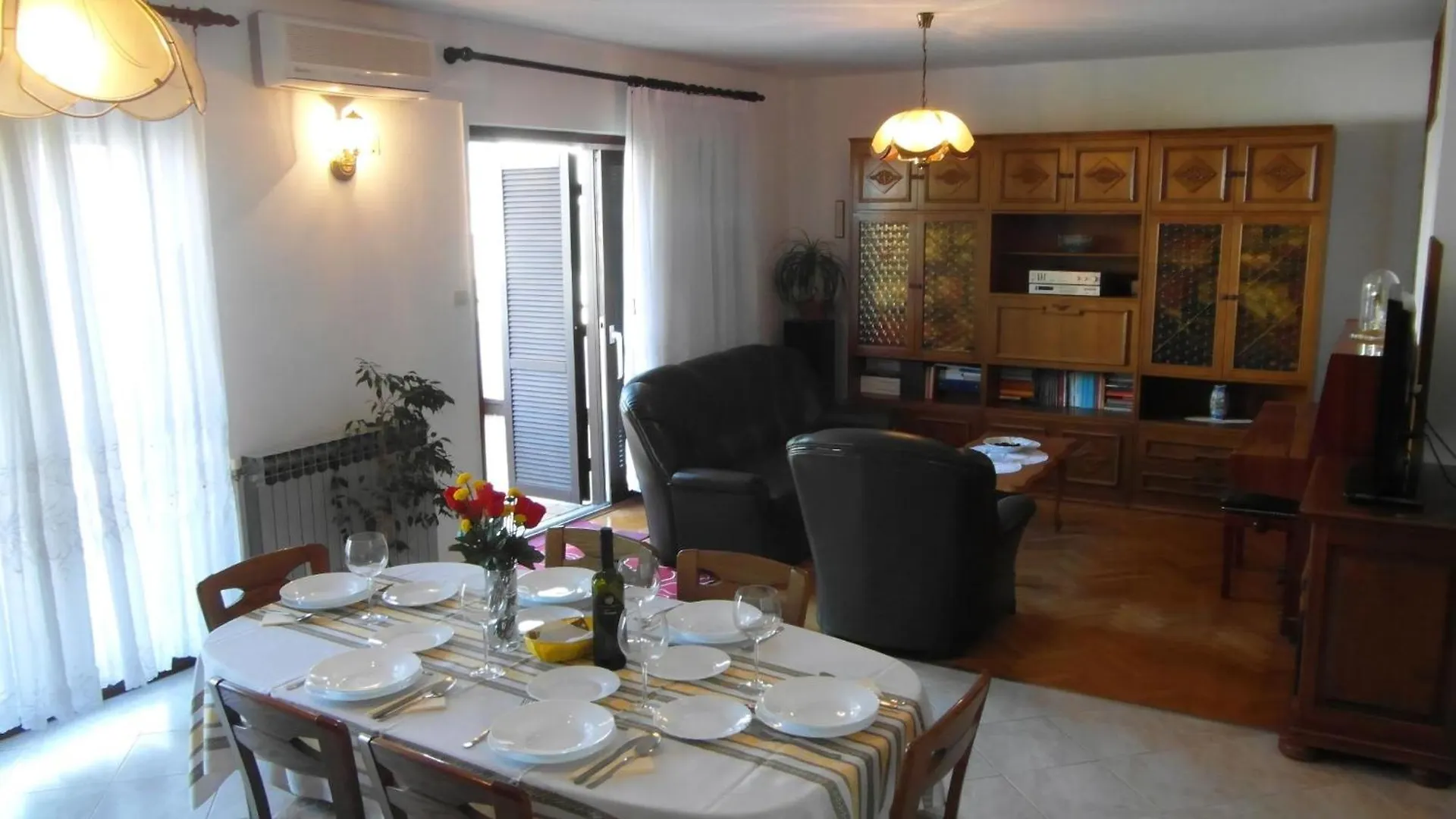 Apartment Wohnung Mit Grosser Terrasse Pjescana Uvala